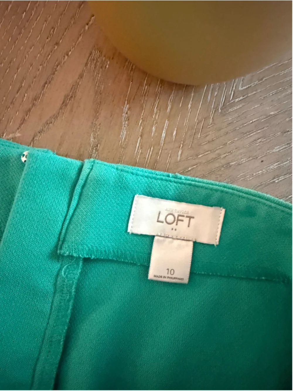 Women's LOFT Mini Skirt Size 10 Green